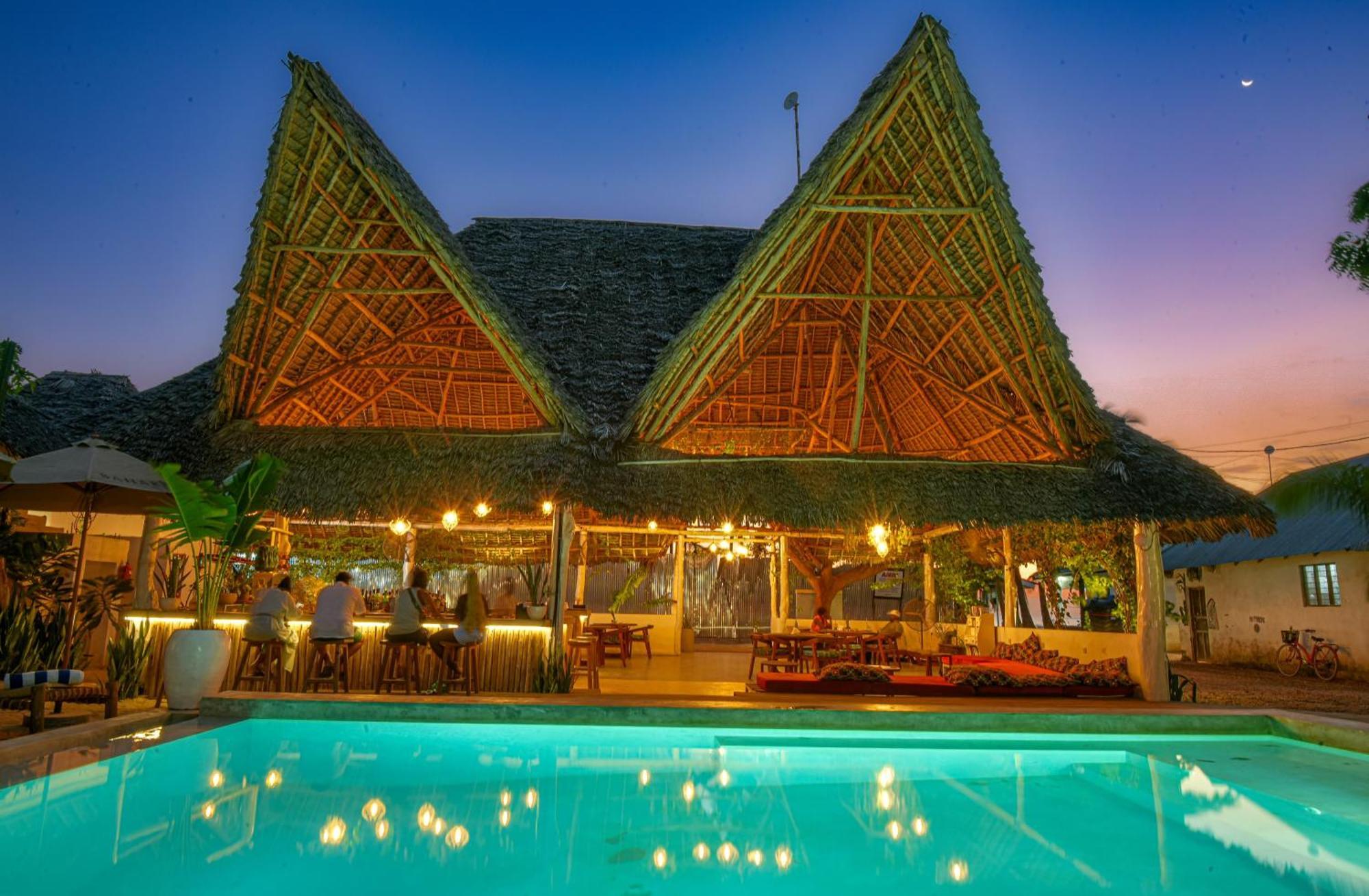 Badolina Bungalows Nungwi Esterno foto