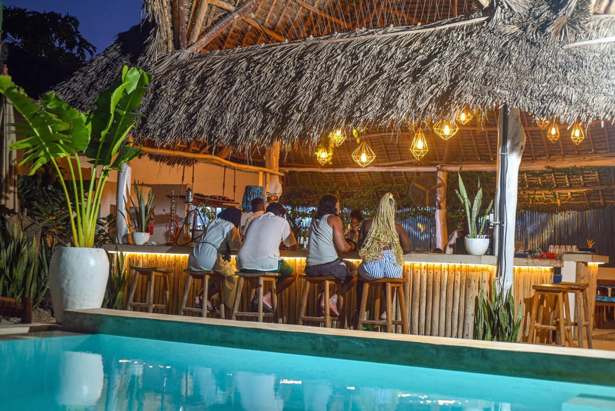 Badolina Bungalows Nungwi Esterno foto