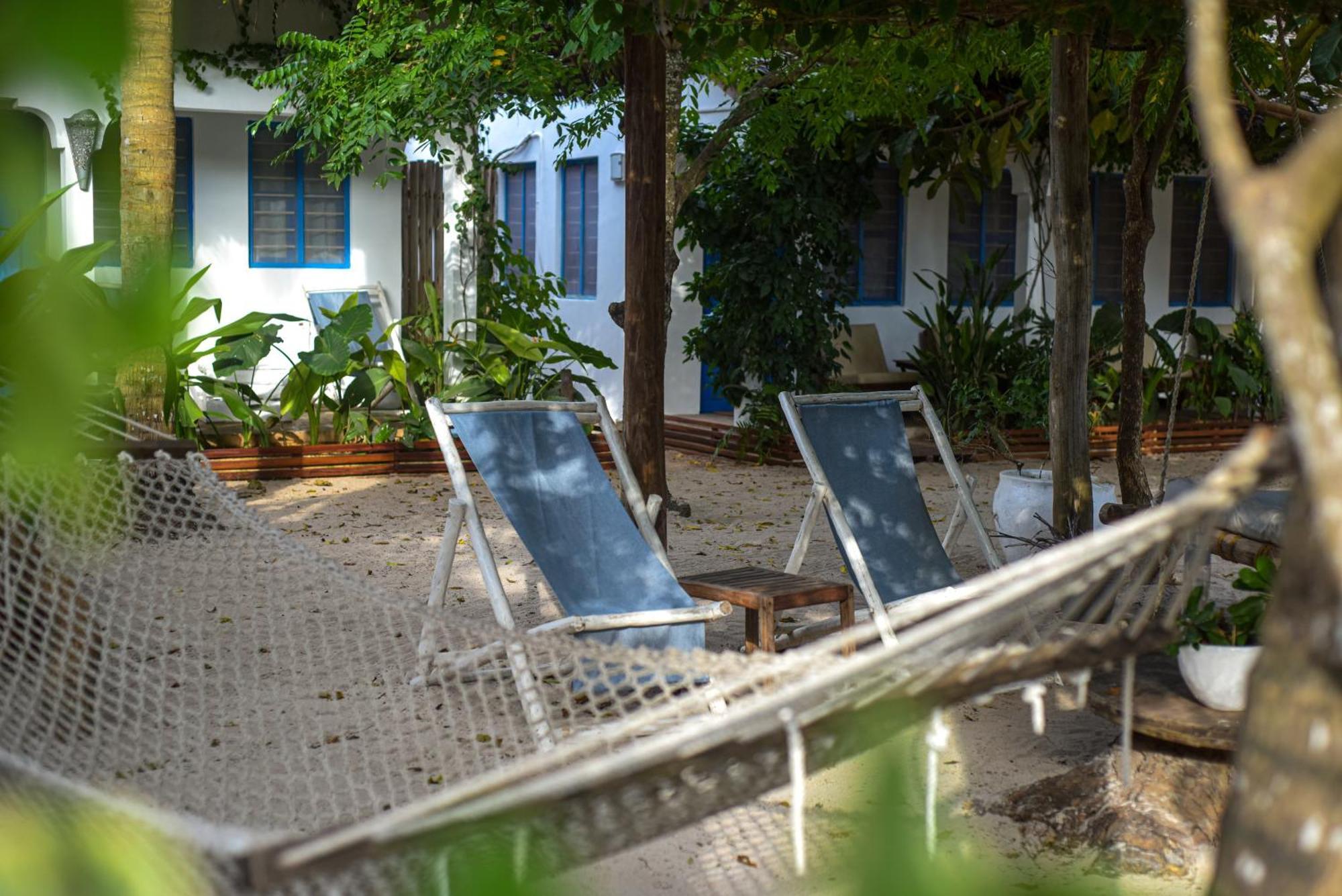 Badolina Bungalows Nungwi Esterno foto