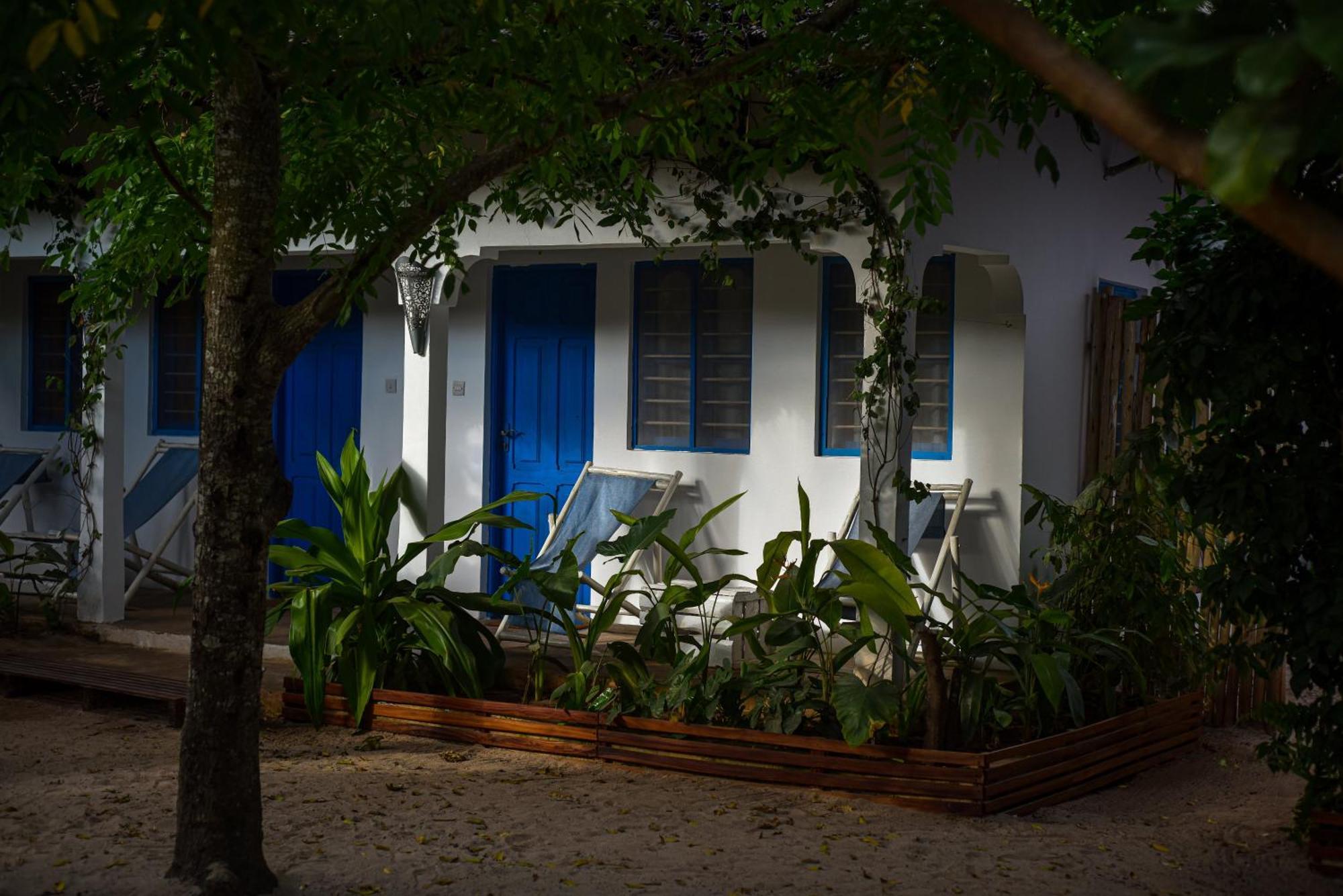 Badolina Bungalows Nungwi Esterno foto
