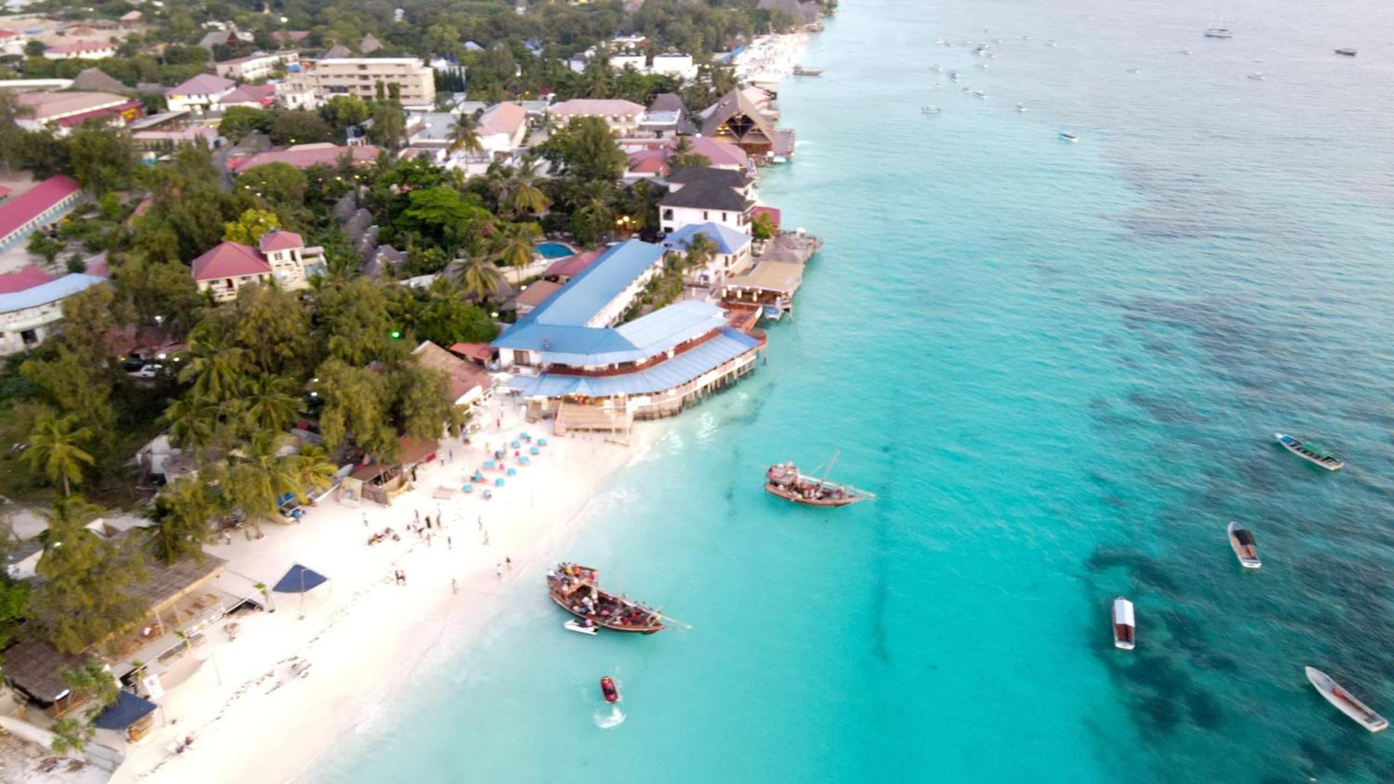 Badolina Bungalows Nungwi Esterno foto